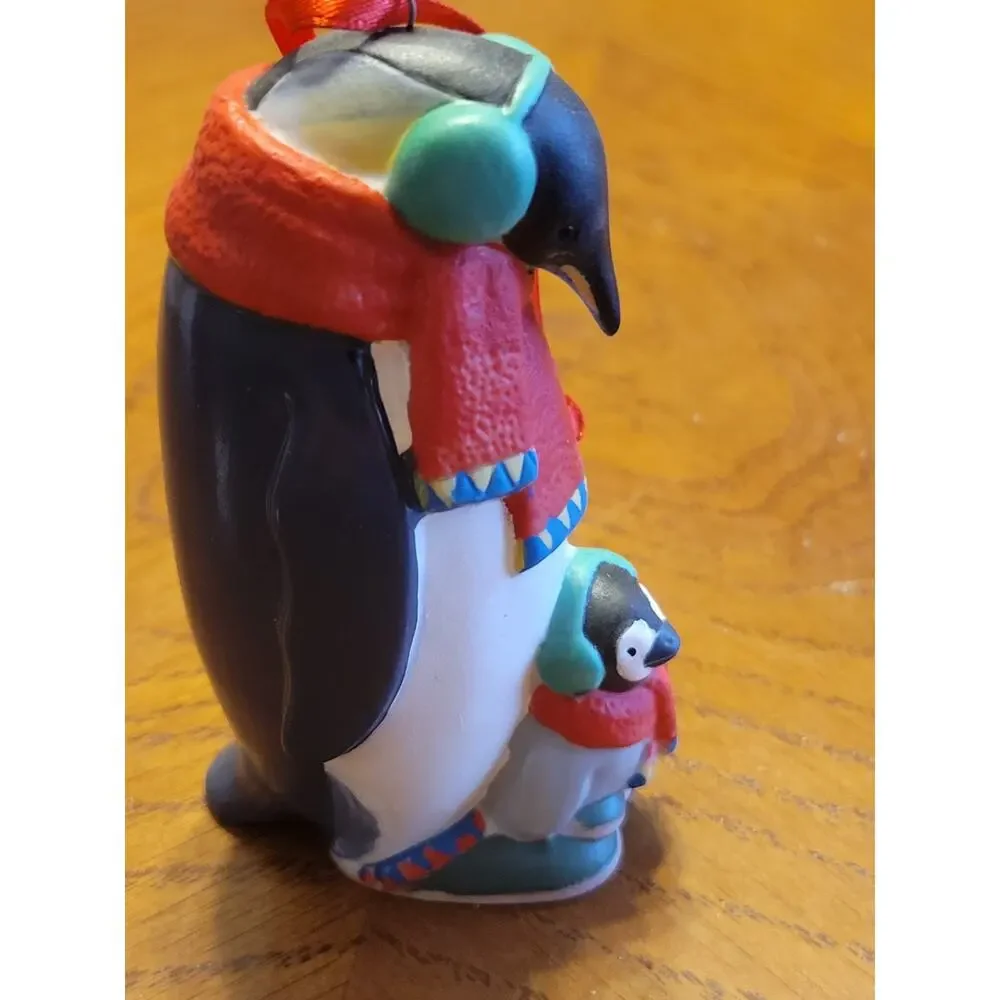 Hallmark Keepsake 2001 Safe and Snug Mother Baby Penguin Christmas‎ Ornament